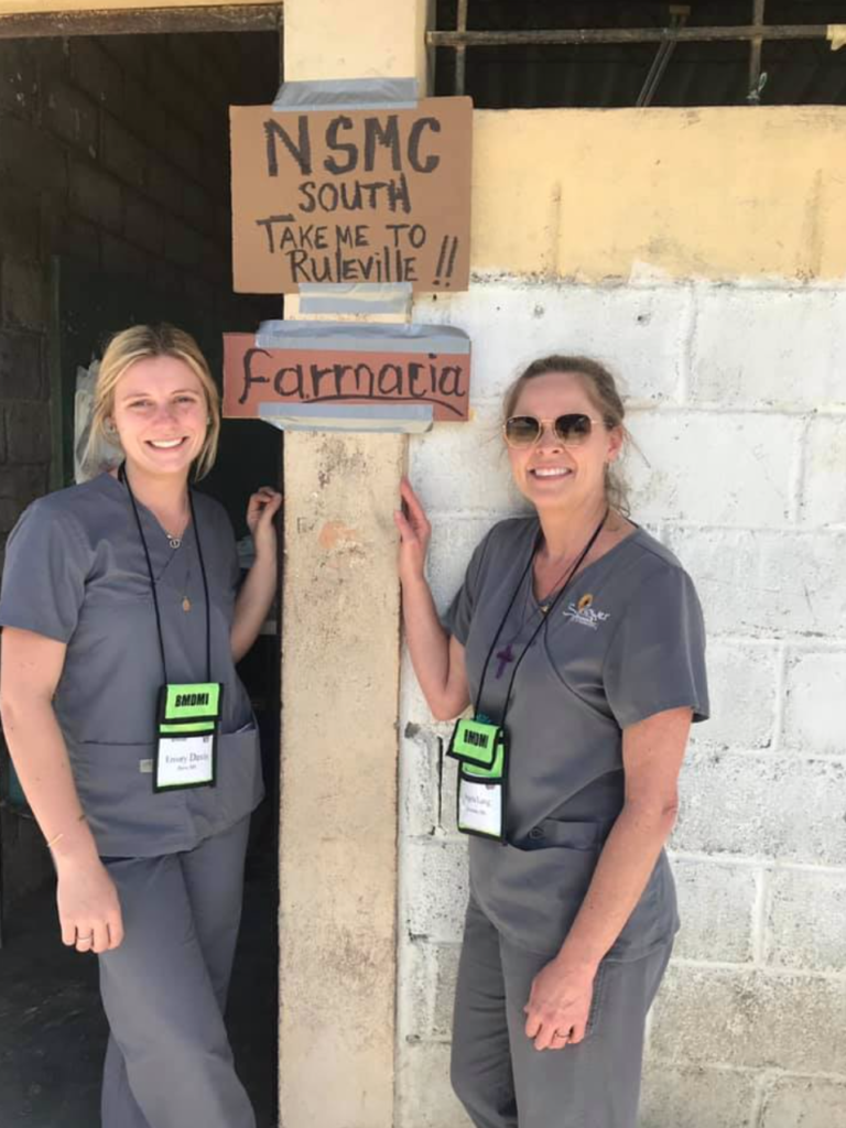 North Sunflower Medical Center Staff in Honduras